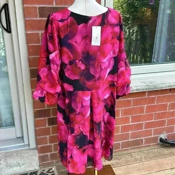 🎉HOST PICK🎉 Laura Plus Floral Blouse  NWT - Picture 11 of 12